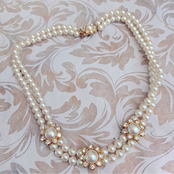 Vintage Faux Pearls & Rhinestones Necklace 2 Strand 16” Gorgeous - Picture 4 of 4